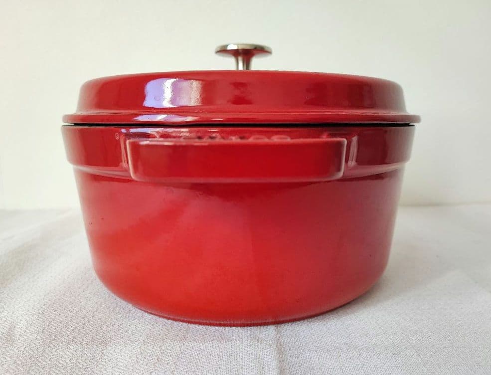staub　ピコココットラウンド 22 チェリー