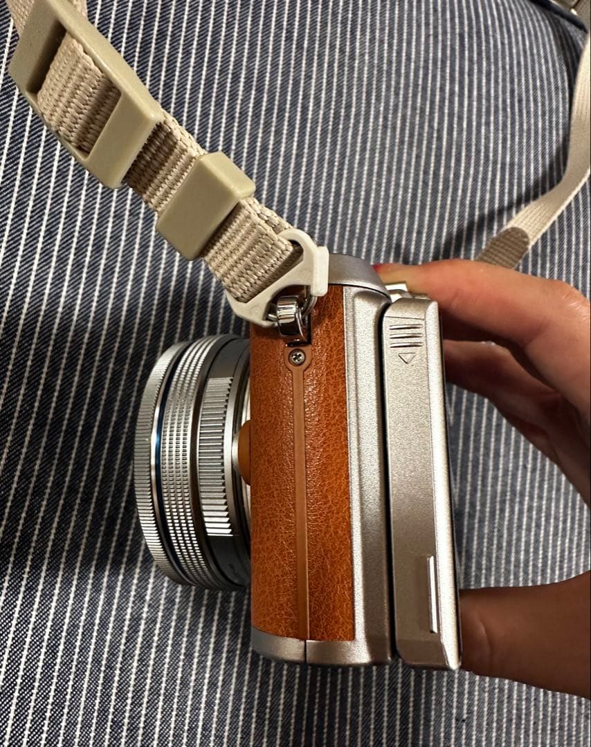 オリンパス　Olympus PEN E-PL8 美品　レンズ2種付き