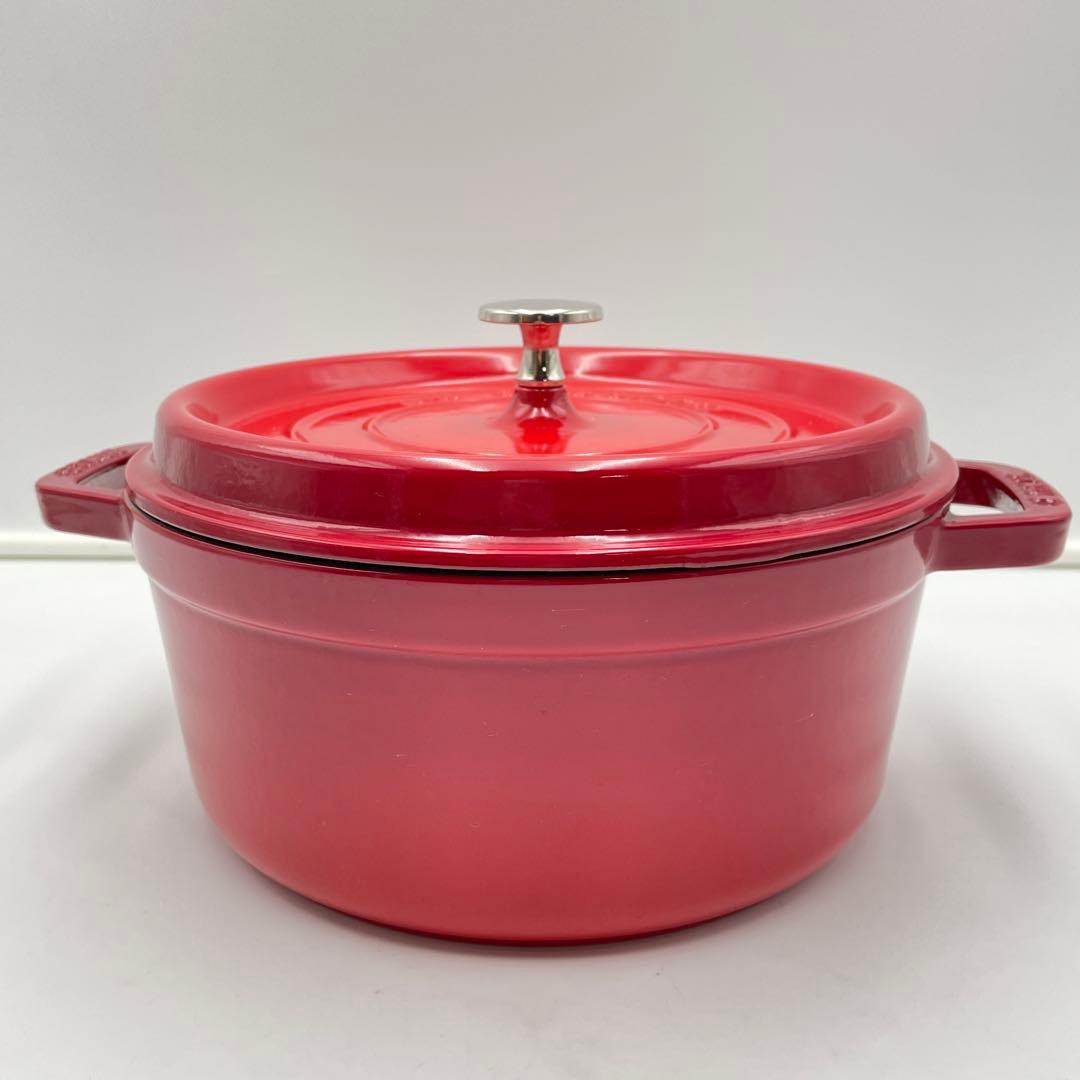 美品　STAUB ストウブ ココット ラウンド　24cm チェリー