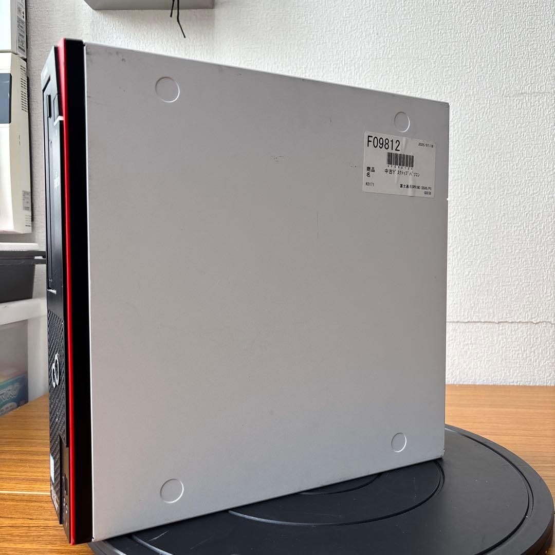 Fujitsu ESPRIMO デスクトップPC起動確認済み