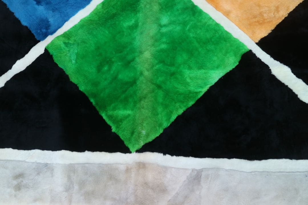 ゆー　幾何学模様のカラフルムートンラグ　少々難あり　190x190cm