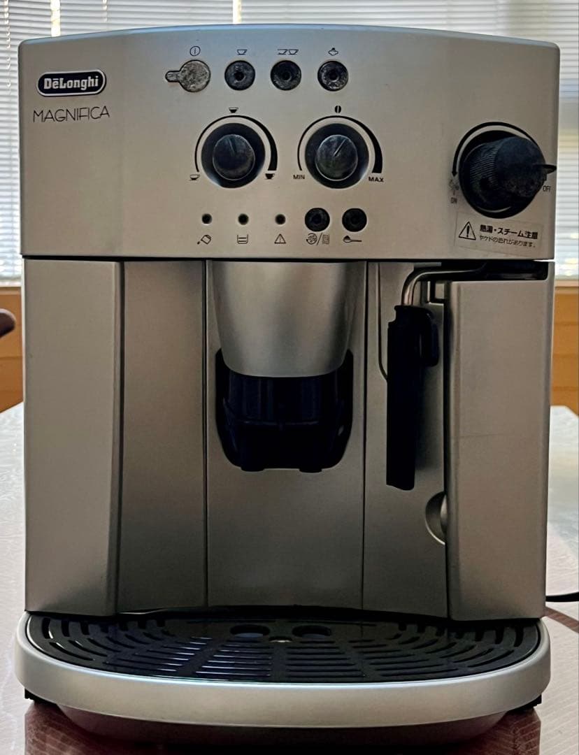 【ジャンク】デロンギ　全自動コーヒーマシン　ESAM1200SJ