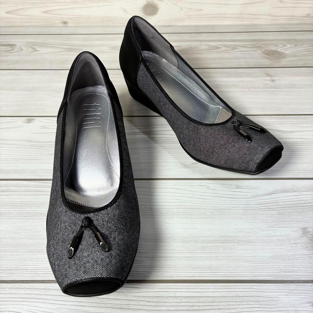 124【ほぼ新品】fitfit コンフォート 撥水 バレエパンプス 黒 24