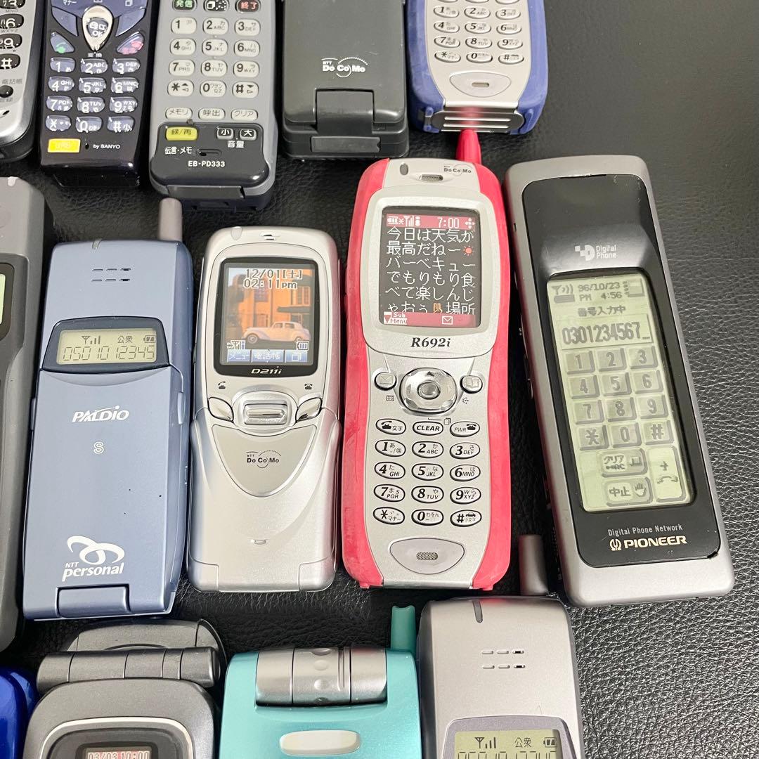 【まとめて25点セット】モックアップ 販売店模型 携帯電話 ガラケー フェラーリ