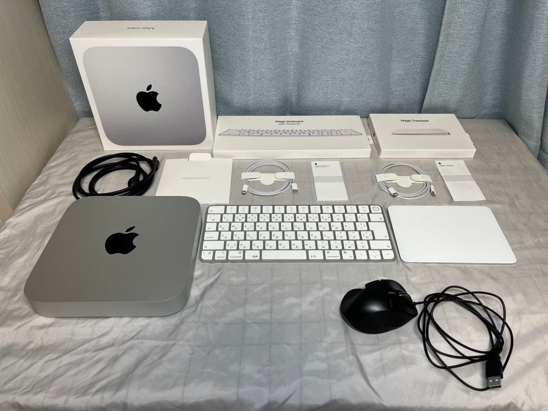 MacminiM2 純正キーボード(Touch ID) +トラックパットセット
