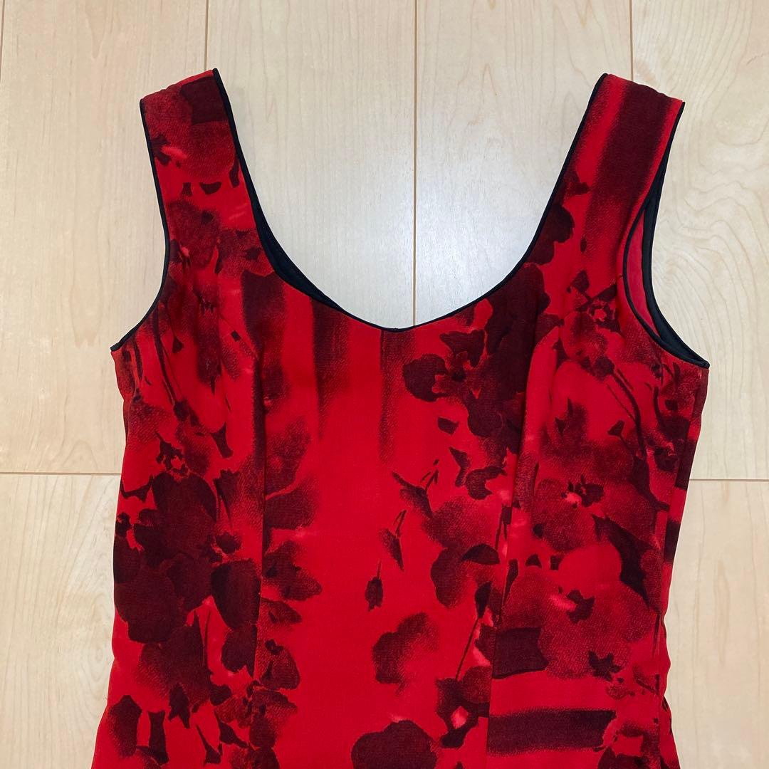 フラメンコ ドレス 赤と黒 花柄