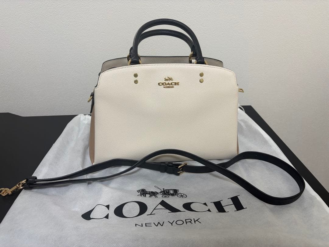 美品新品同様COACH コーチ2WAYハンドバッグ（保存袋付き）