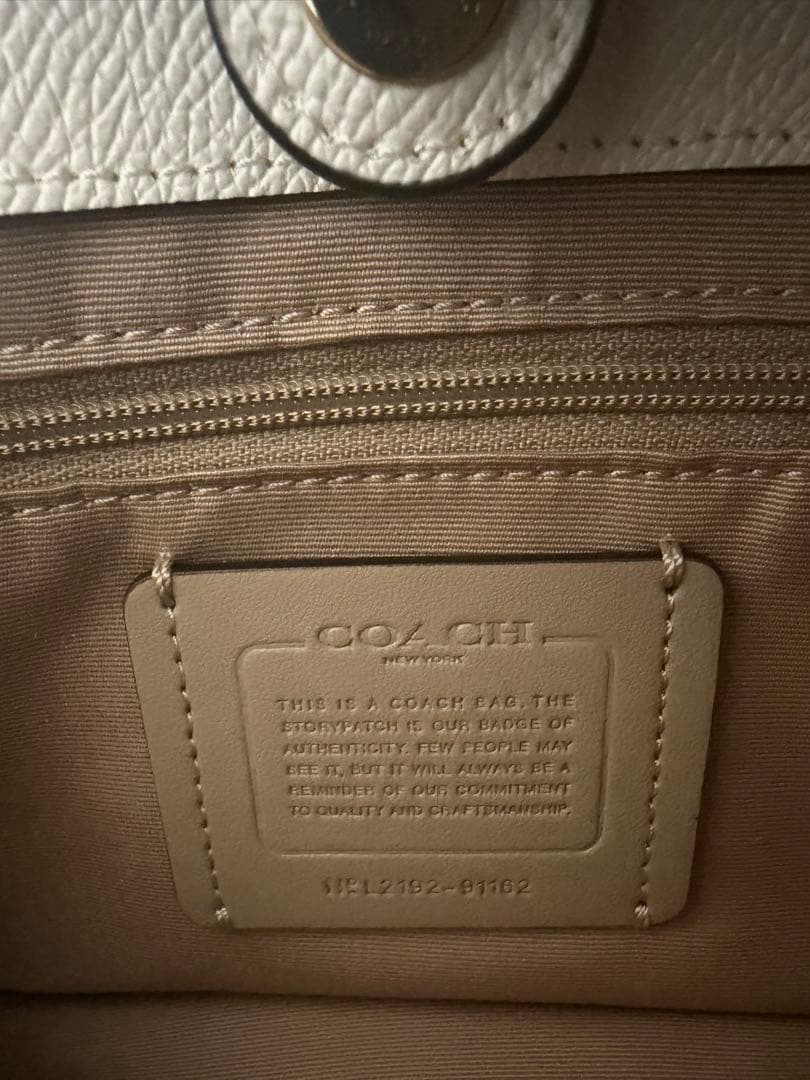 美品新品同様COACH コーチ2WAYハンドバッグ（保存袋付き）