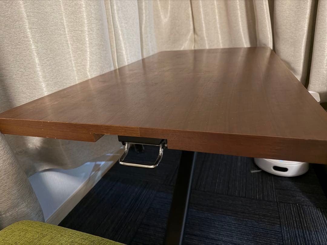 ウォルナット突板　ガス圧昇降式テーブル 110x60cm キャスター付き