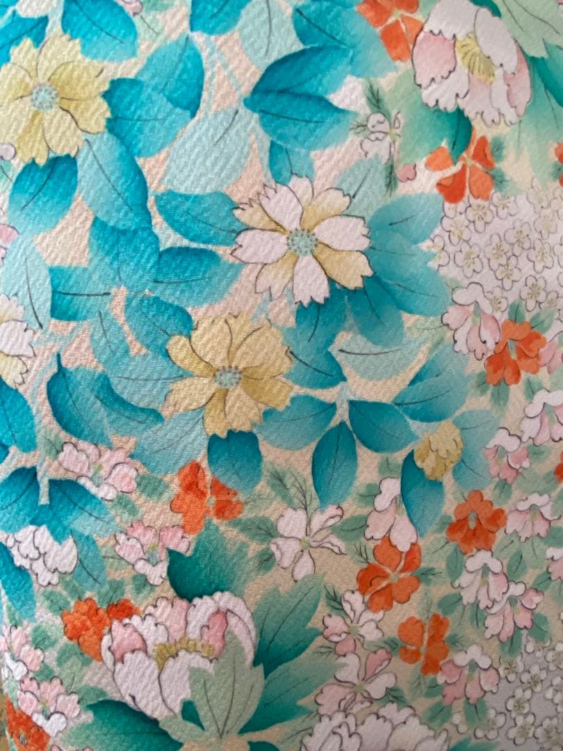 happy smileさま レトロモダン　春爛漫な雰囲気の小紋　正絹　袷