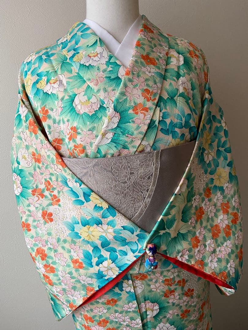 happy smileさま レトロモダン　春爛漫な雰囲気の小紋　正絹　袷
