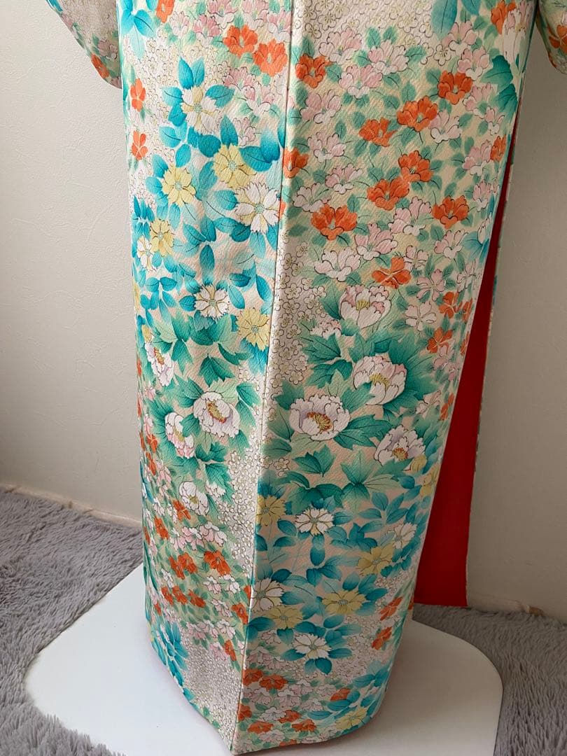 happy smileさま レトロモダン　春爛漫な雰囲気の小紋　正絹　袷