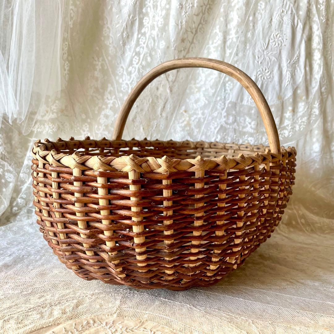 アンティークパニエ　ハンドル付き籠　フランスアンティーク　かごカゴ　赤ずきん