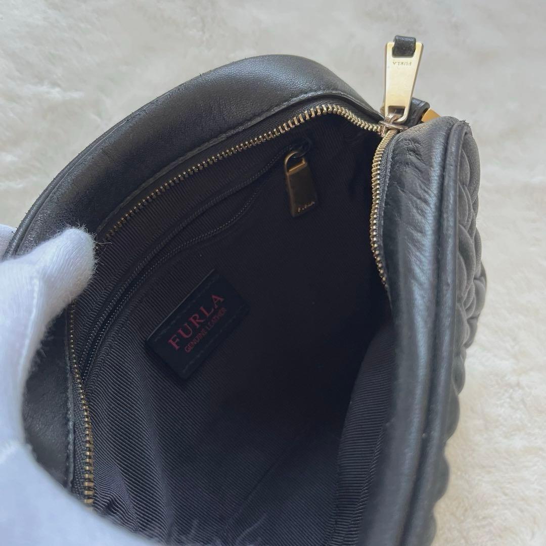 美品 FURLA レザー ショルダーバッグ 2way コメタ キルティング 黒