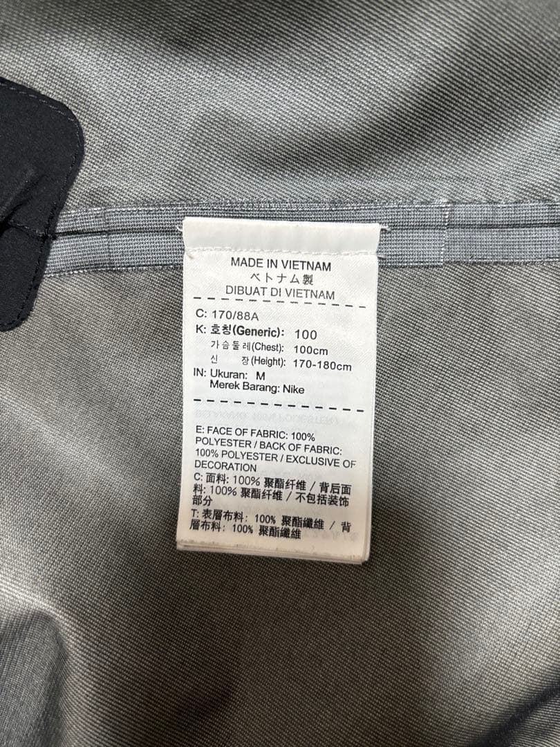 NIKE ACG GORE-TEX ブラックジャケット