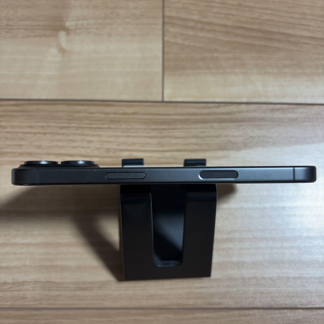 バッテリー100% iPhone17 256GB ブラック