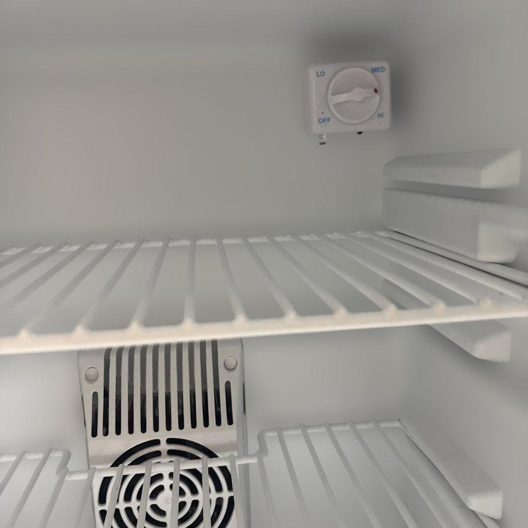 sunruck ペルチェ式2023年製「冷庫さん」ウッド調　説明書付き冷蔵庫