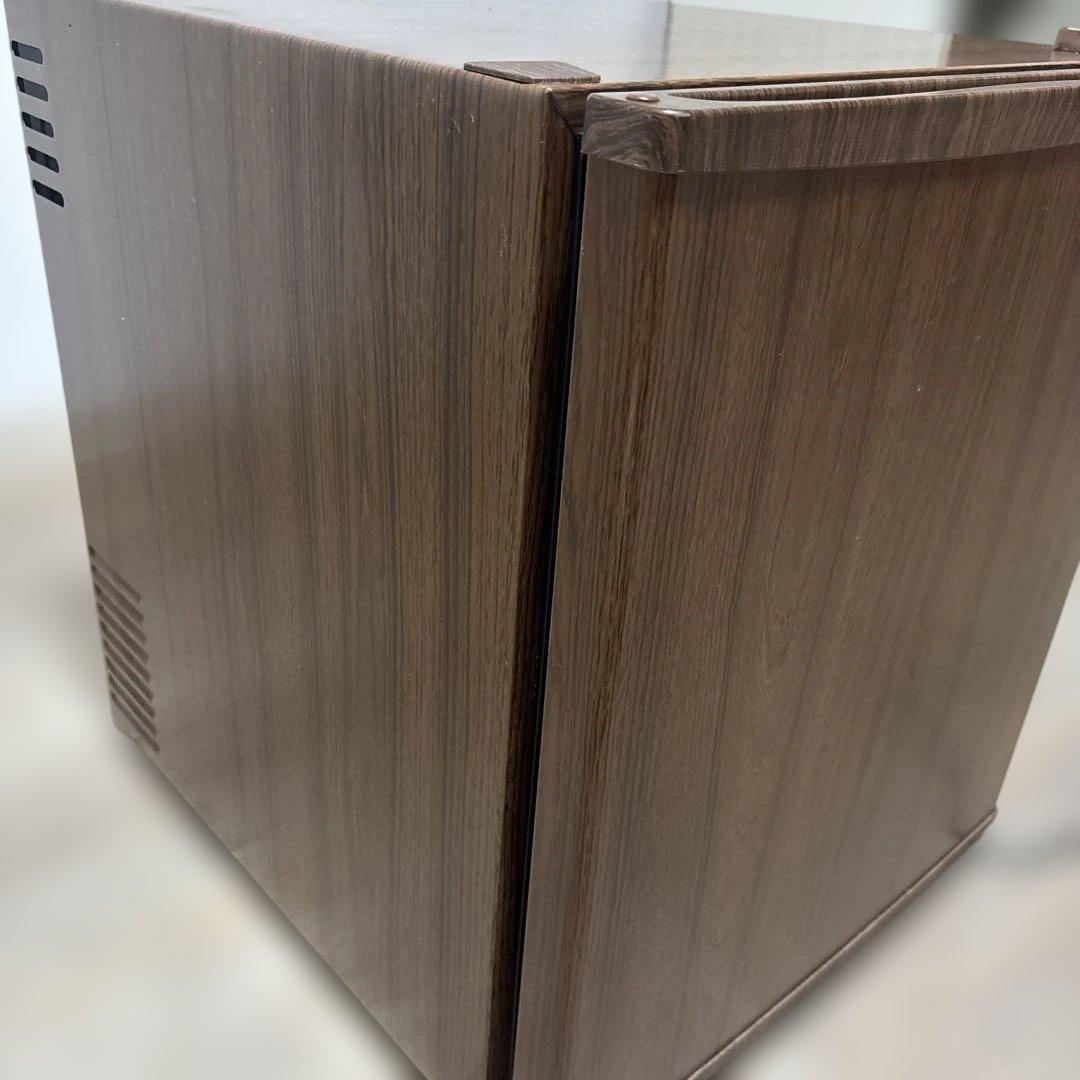 sunruck ペルチェ式2023年製「冷庫さん」ウッド調　説明書付き冷蔵庫