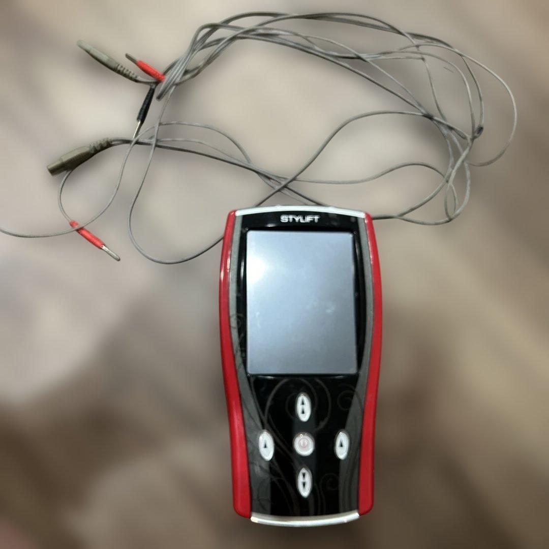 【美品】伊藤超短波　1台の価格で2台STYLIFT ボディ・フェイスケアデバイス