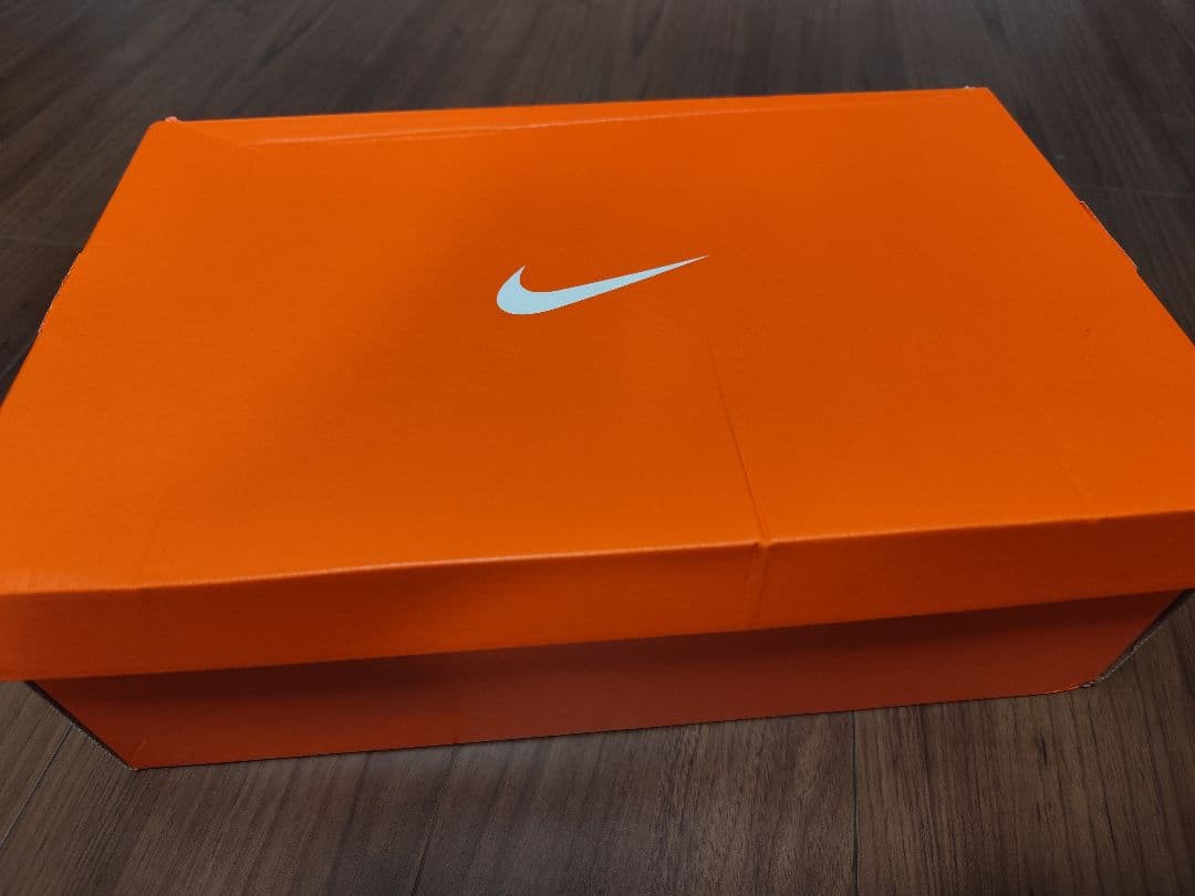 NIKE ボメロプレミアム ホワイト/オレンジ 27.0cm