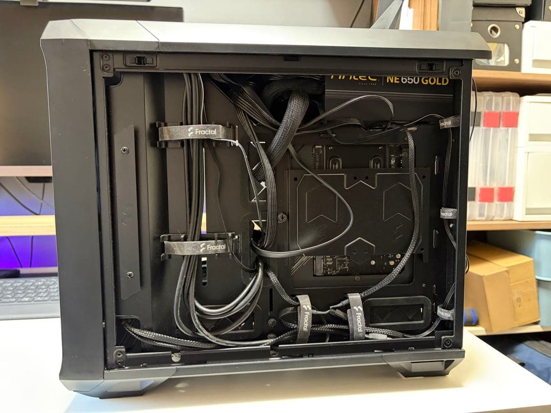 自作ゲーミングpc ryzen7 5700x3D rx6600xt