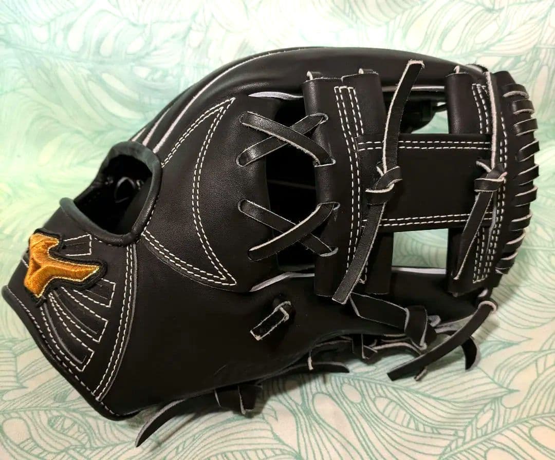 グローブ　新品　長岡秀樹型　サイズ10 　内野手　高校野球　硬式　ミズノ