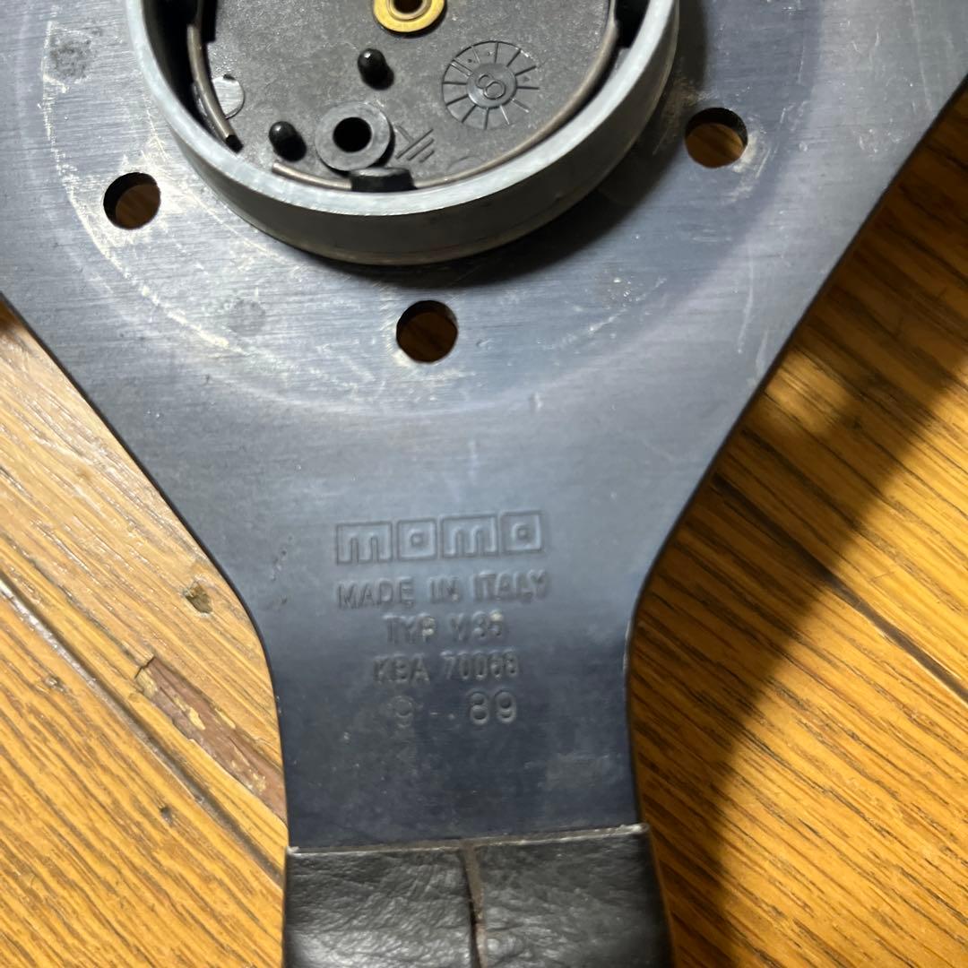MOMO ステアリングホイール 1989年モデル