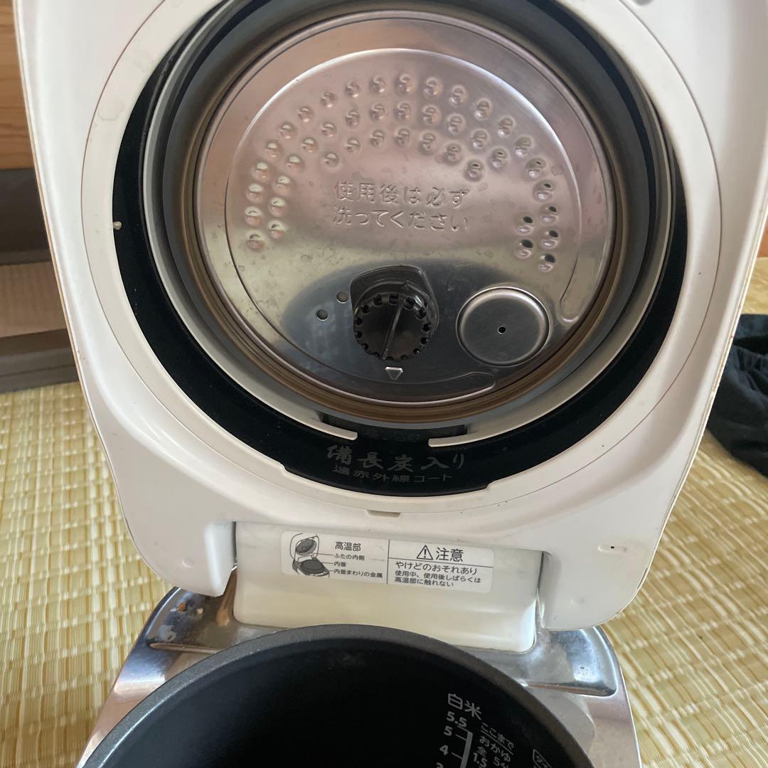 TOSHIBA 圧力IH炊飯器 ホワイト　ジャンク品