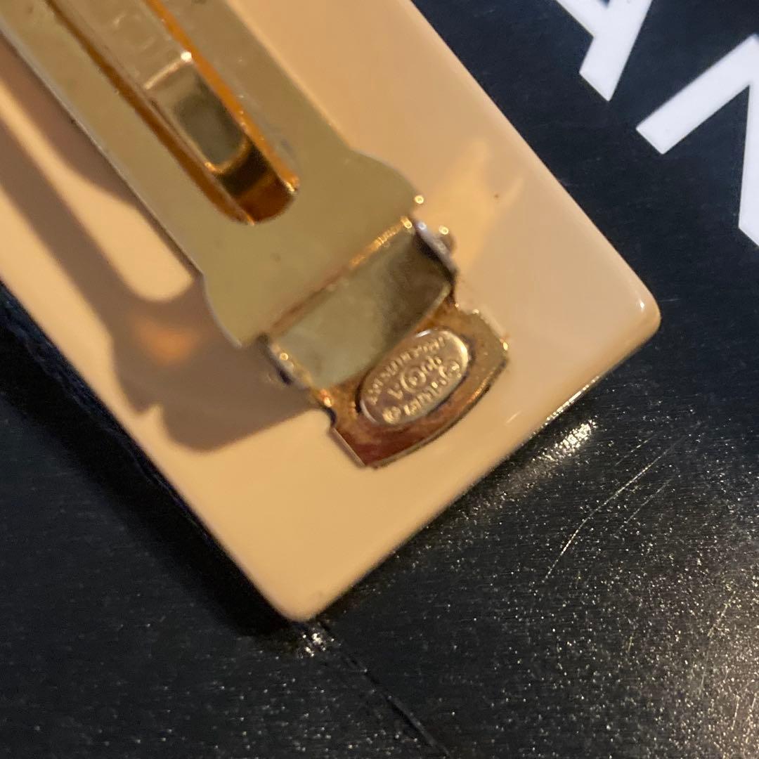 CHANELココマーク　ヘアバレッタ ヘアアクセサリー★フランス製、ドット