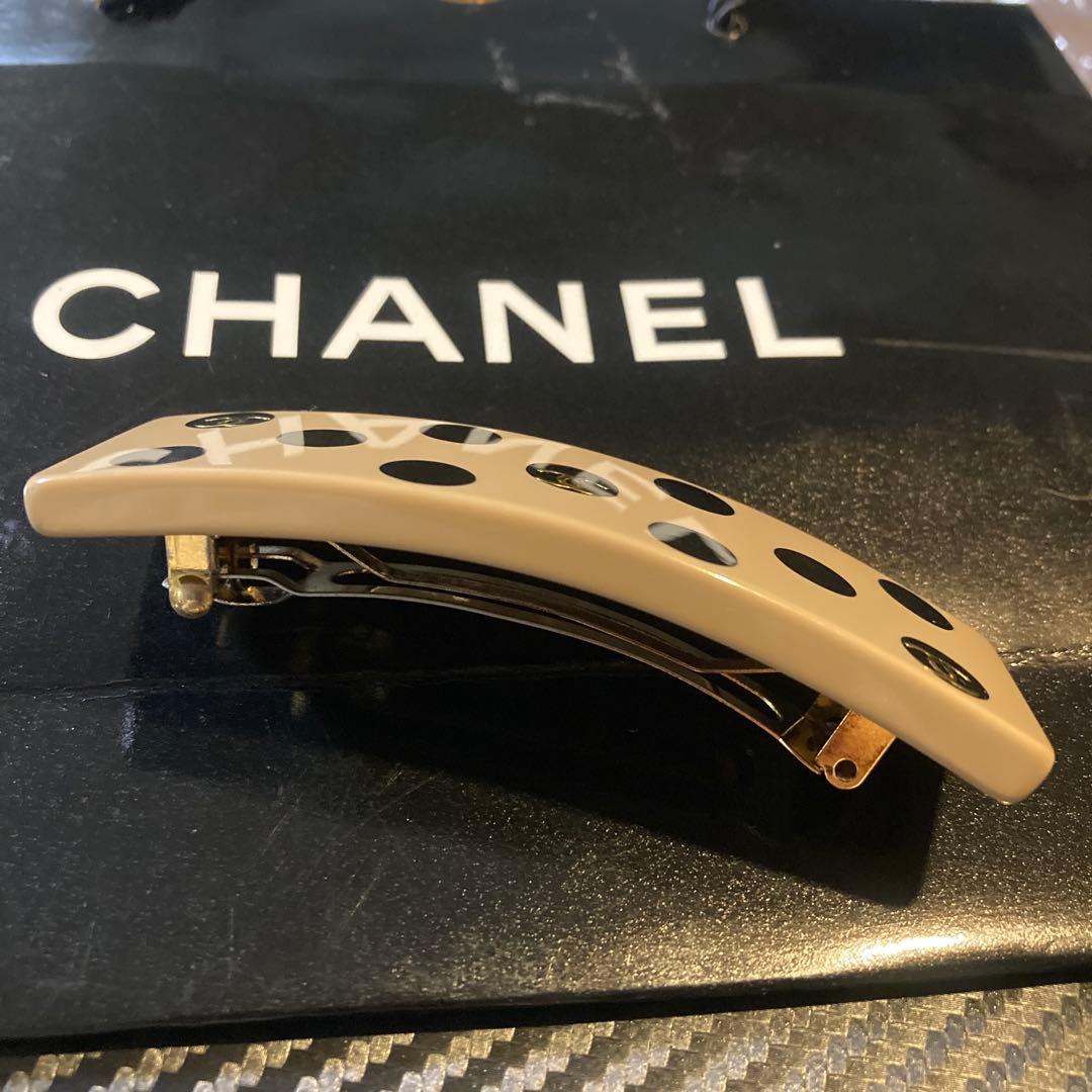 CHANELココマーク　ヘアバレッタ ヘアアクセサリー★フランス製、ドット