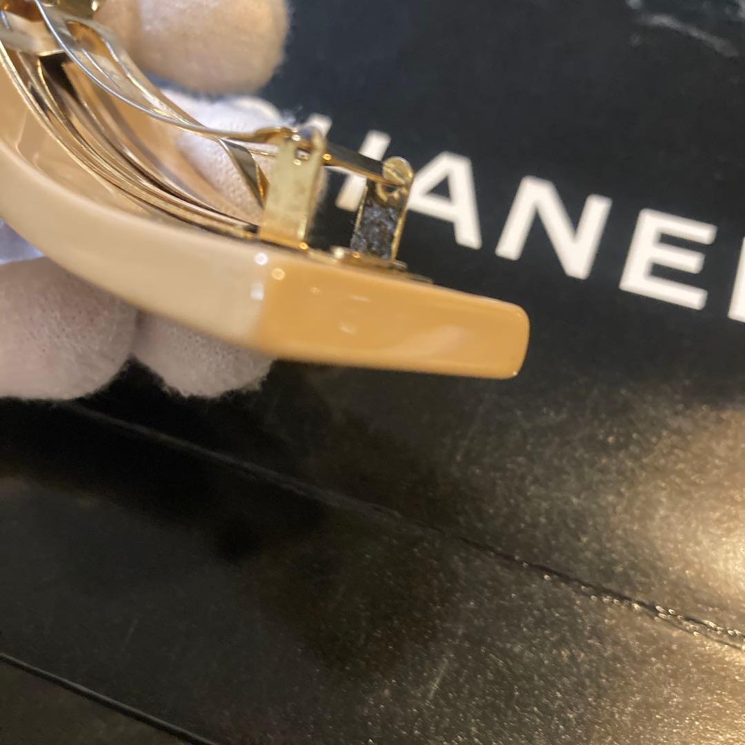 CHANELココマーク　ヘアバレッタ ヘアアクセサリー★フランス製、ドット