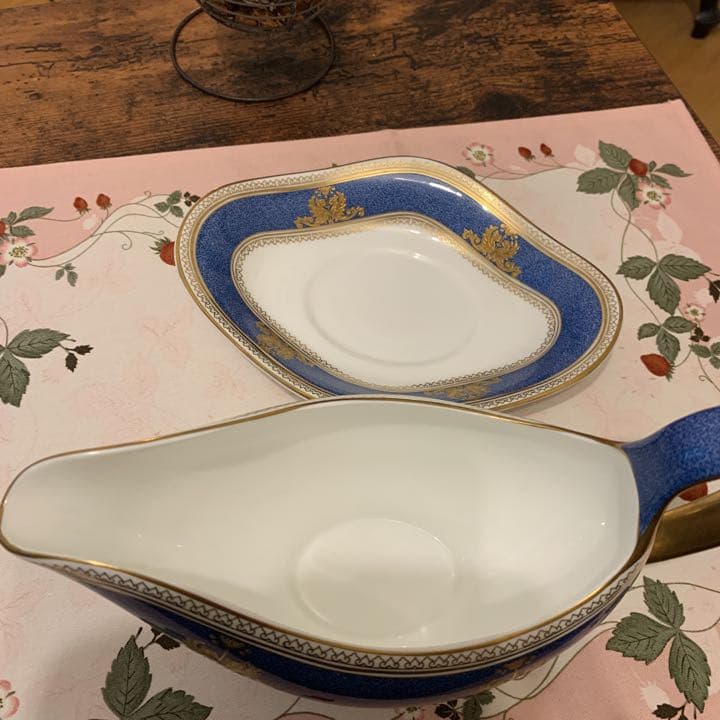 ウェッジウッド コロンビア　パウダーブルー　ソースボード　ソースポット