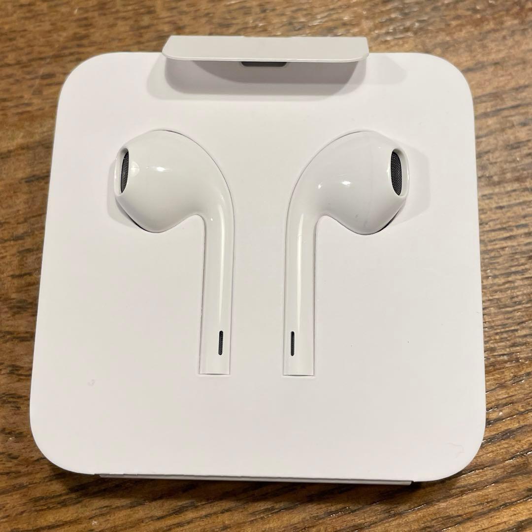 【トオル専用】Apple EarPods Lightning端子 有線イヤホン