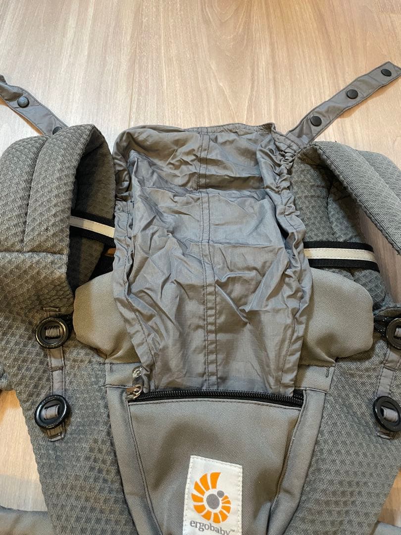 エルゴベビー　OMII breeze All-in-One