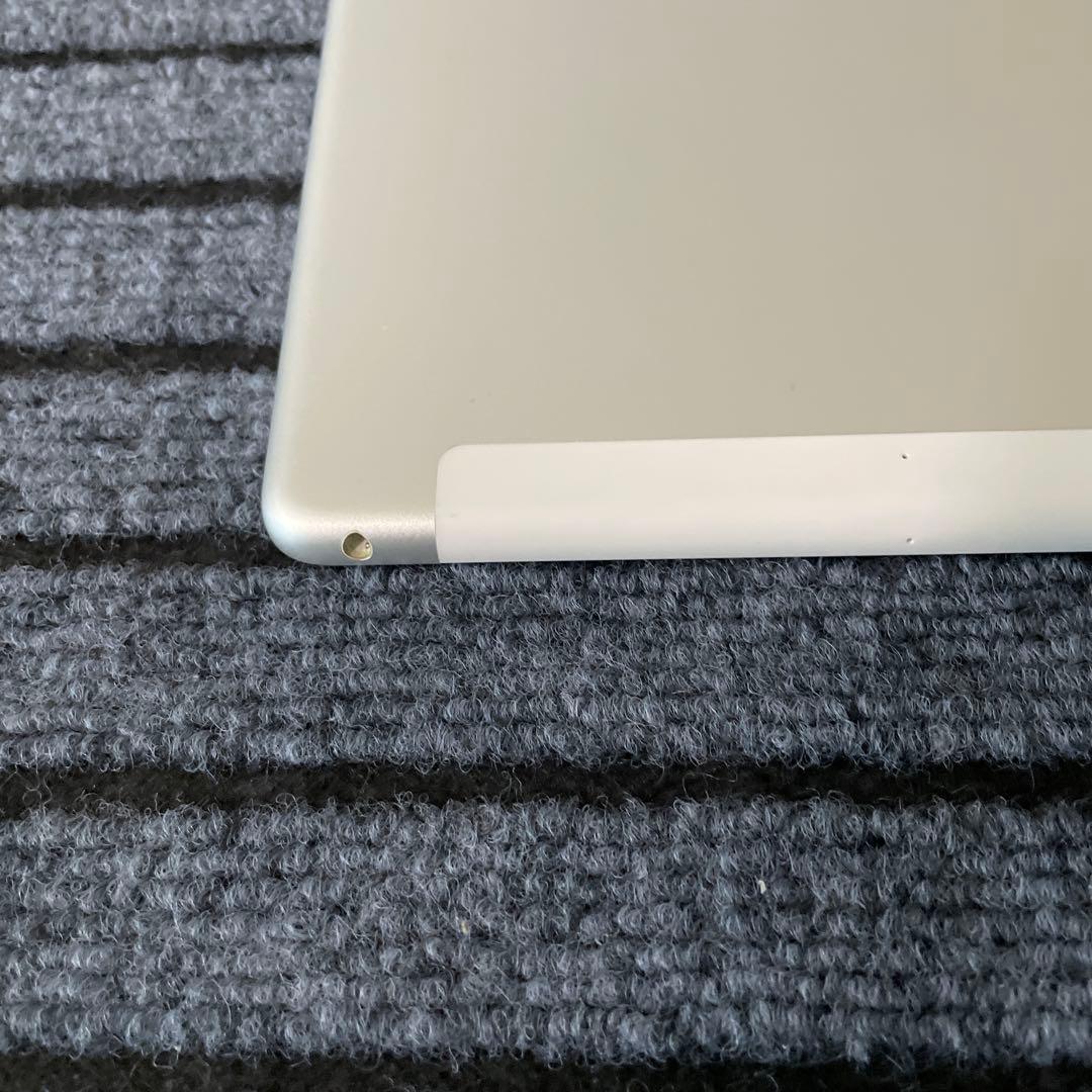 102 iPad 7世代 32GB SIMフリー シルバー