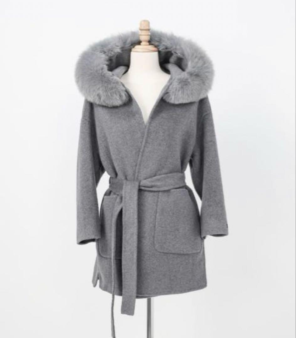 ストラップ&ファー付ウールフードハーフコート グレー