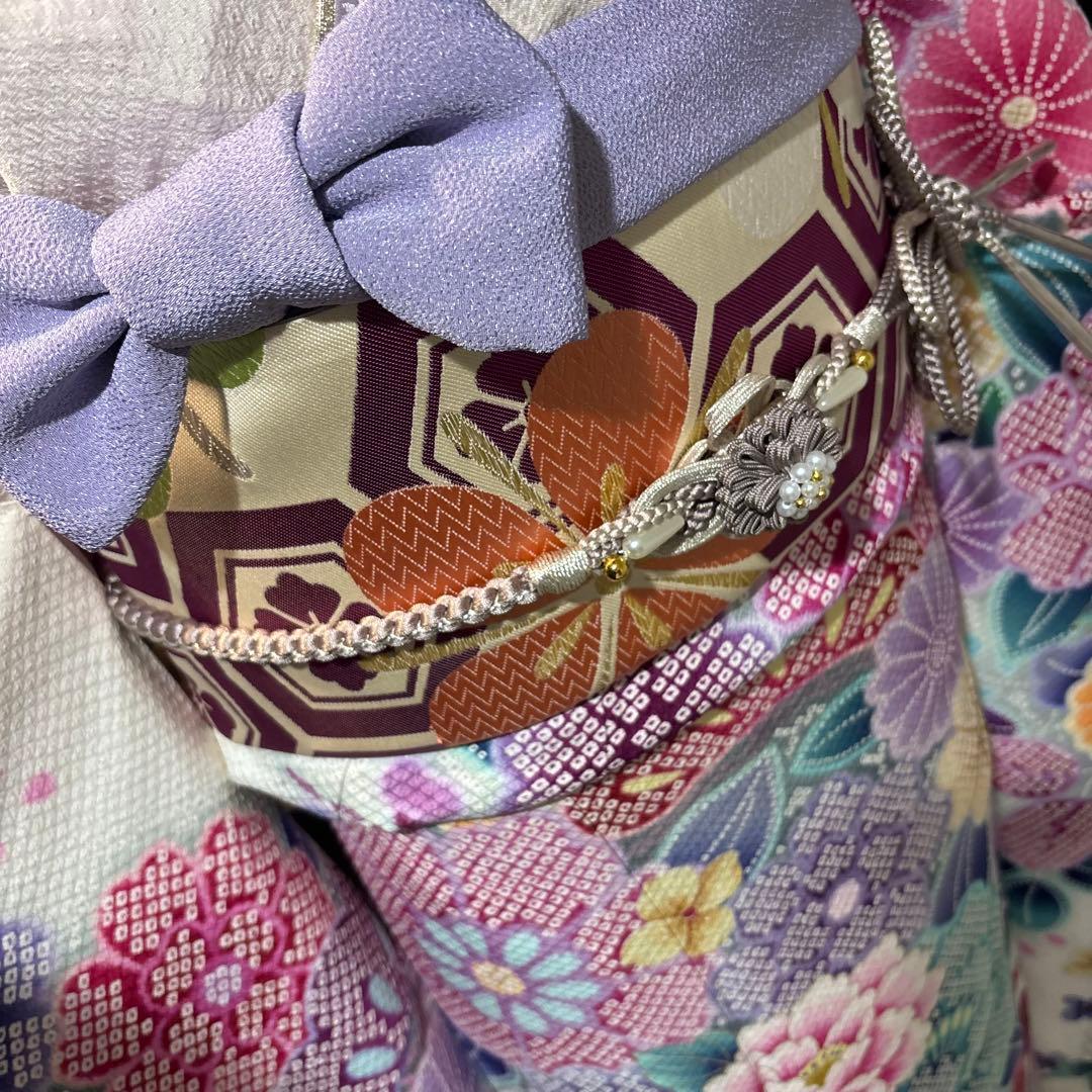 美品　総絞り　白地　暈し　花模様　逸品　振袖　フルセット 振り袖