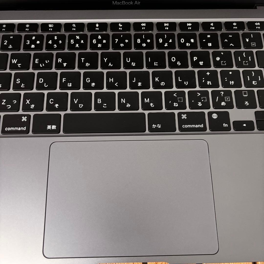 f*0様 Apple MacBook Air M1 13インチ 8GB 256G