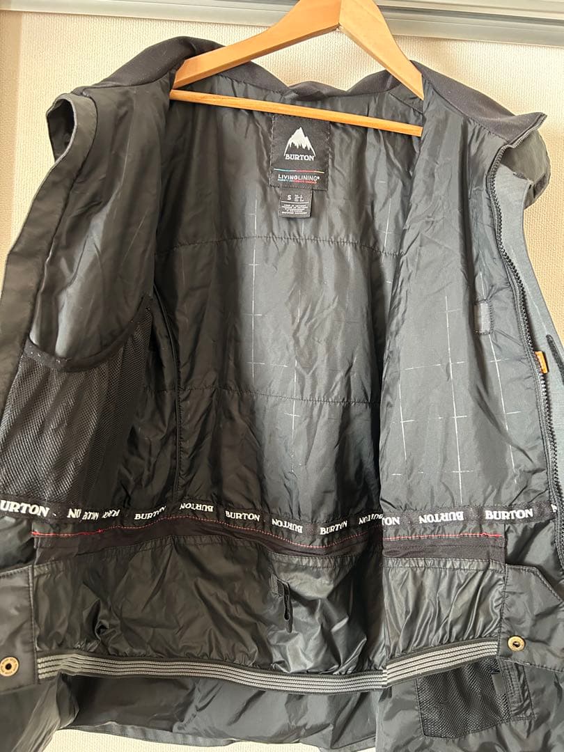 Burton スノーボードジャケット Sサイズ レディース　グレー
