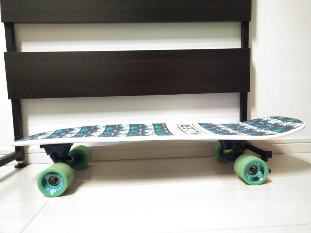 【Miller Division／ミラーディヴィジョン】 サーフスケート