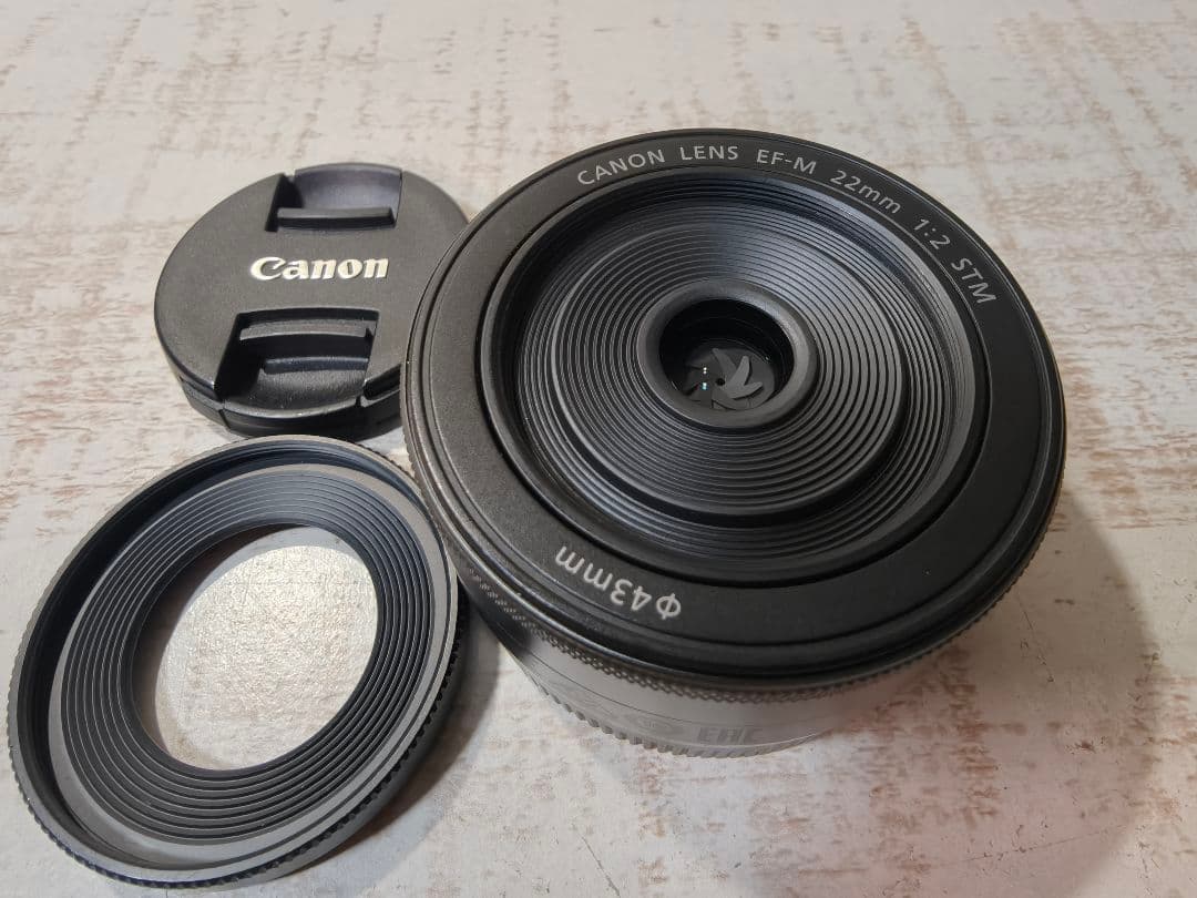Canon EF-M 22mm f/2 STM レンズ