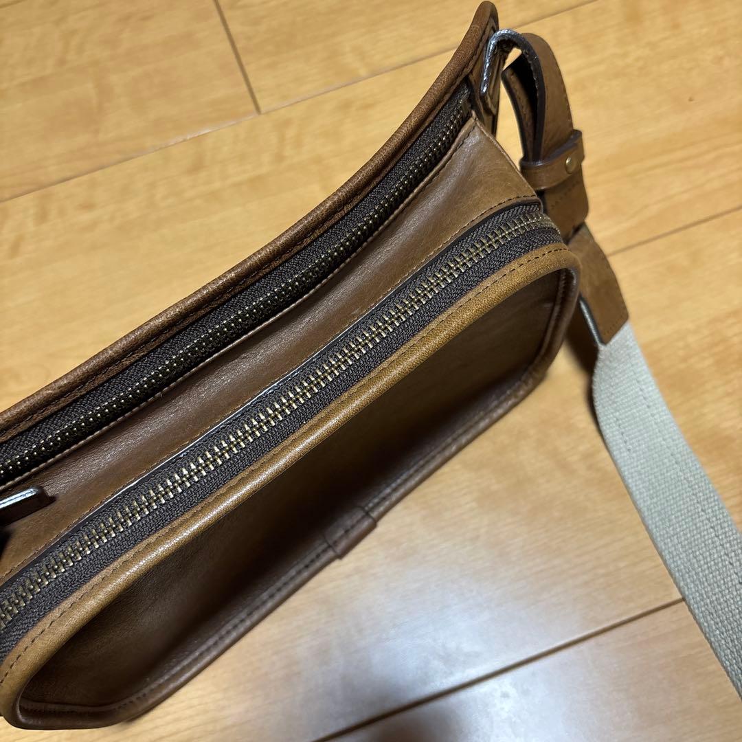 土屋鞄　ボディバッグ