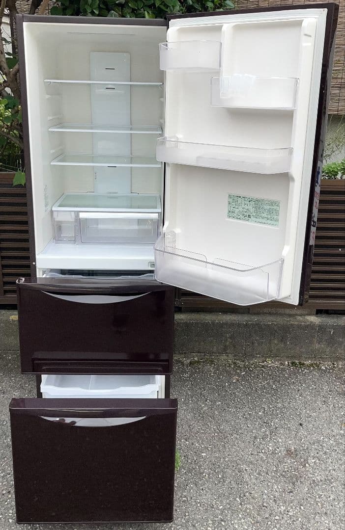 日立大型3ドア冷凍冷蔵庫315L真ん中野菜室うるおいチルド自動製氷機能付19年製