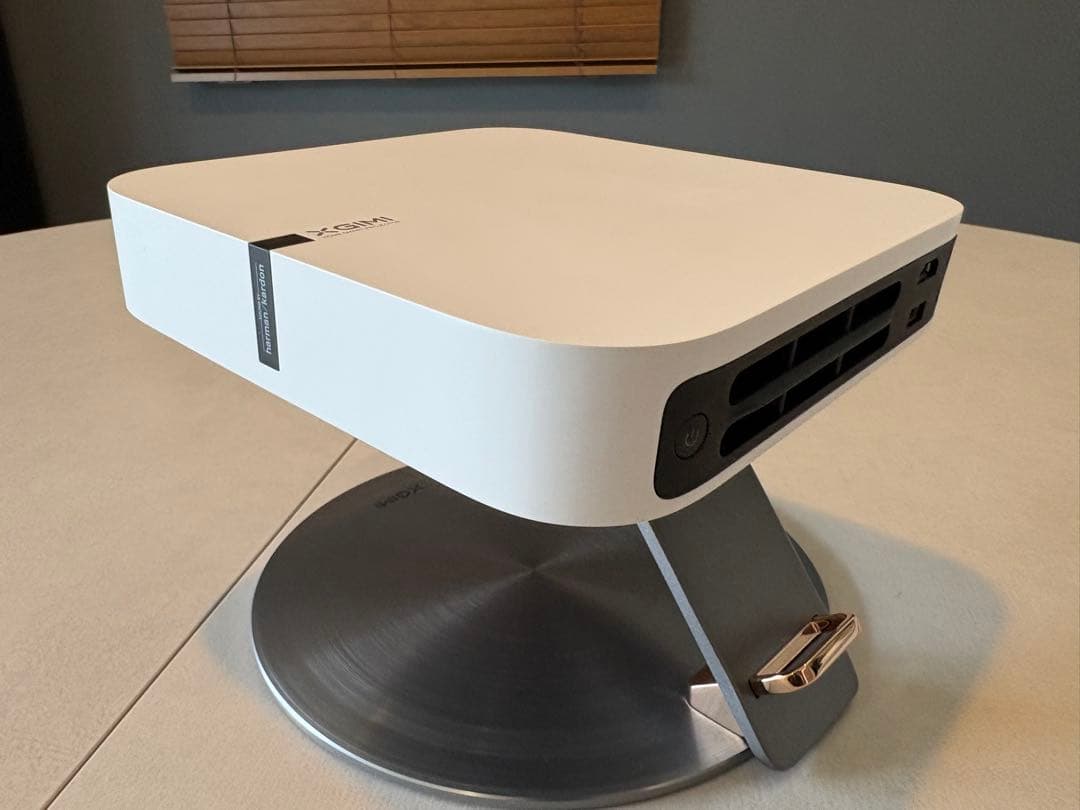 XGIMI ホワイトプロジェクター 本体＆スタンドセット