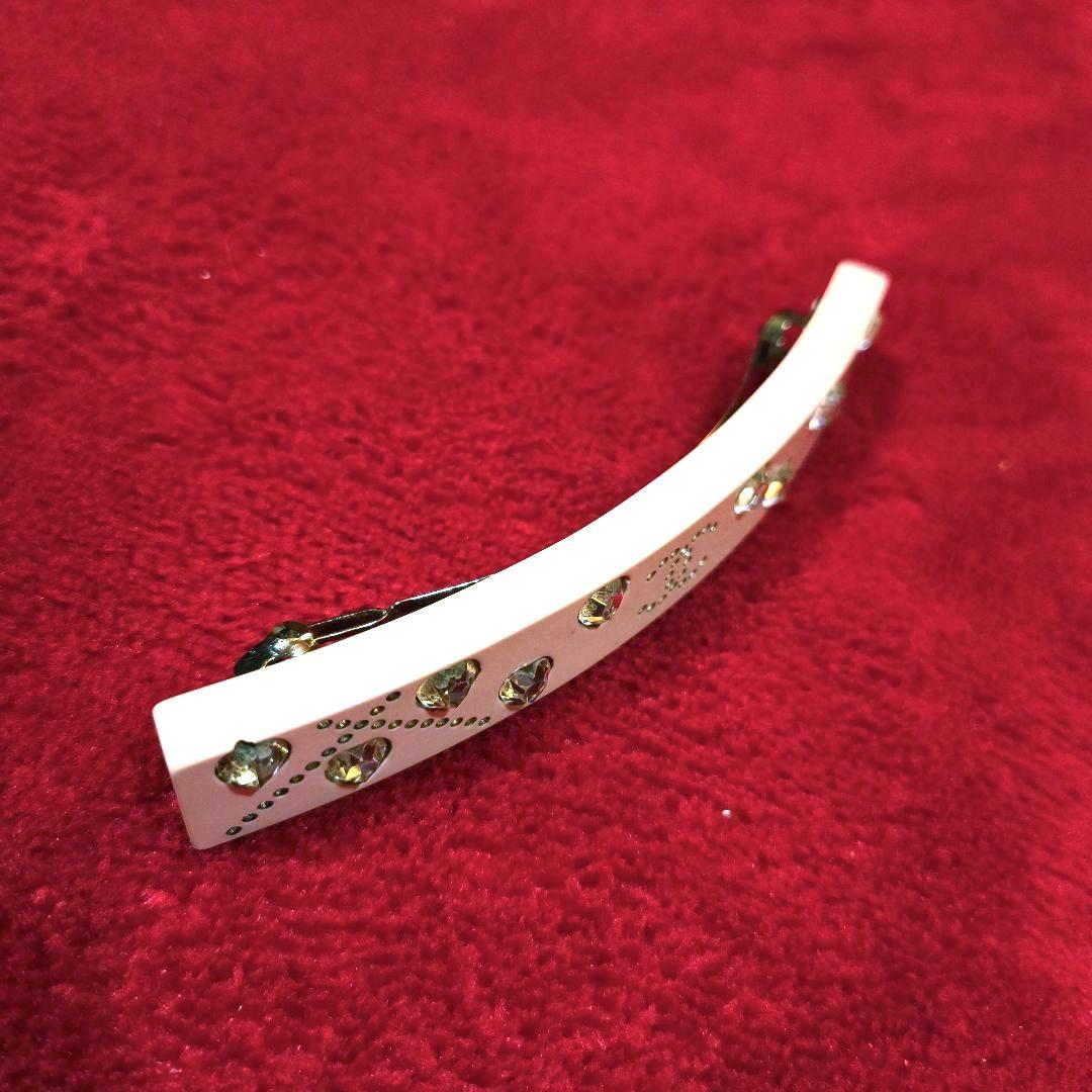 cinnamon様CHANEL　ハート型ストーン付き ヘアバレッタ　フランス製