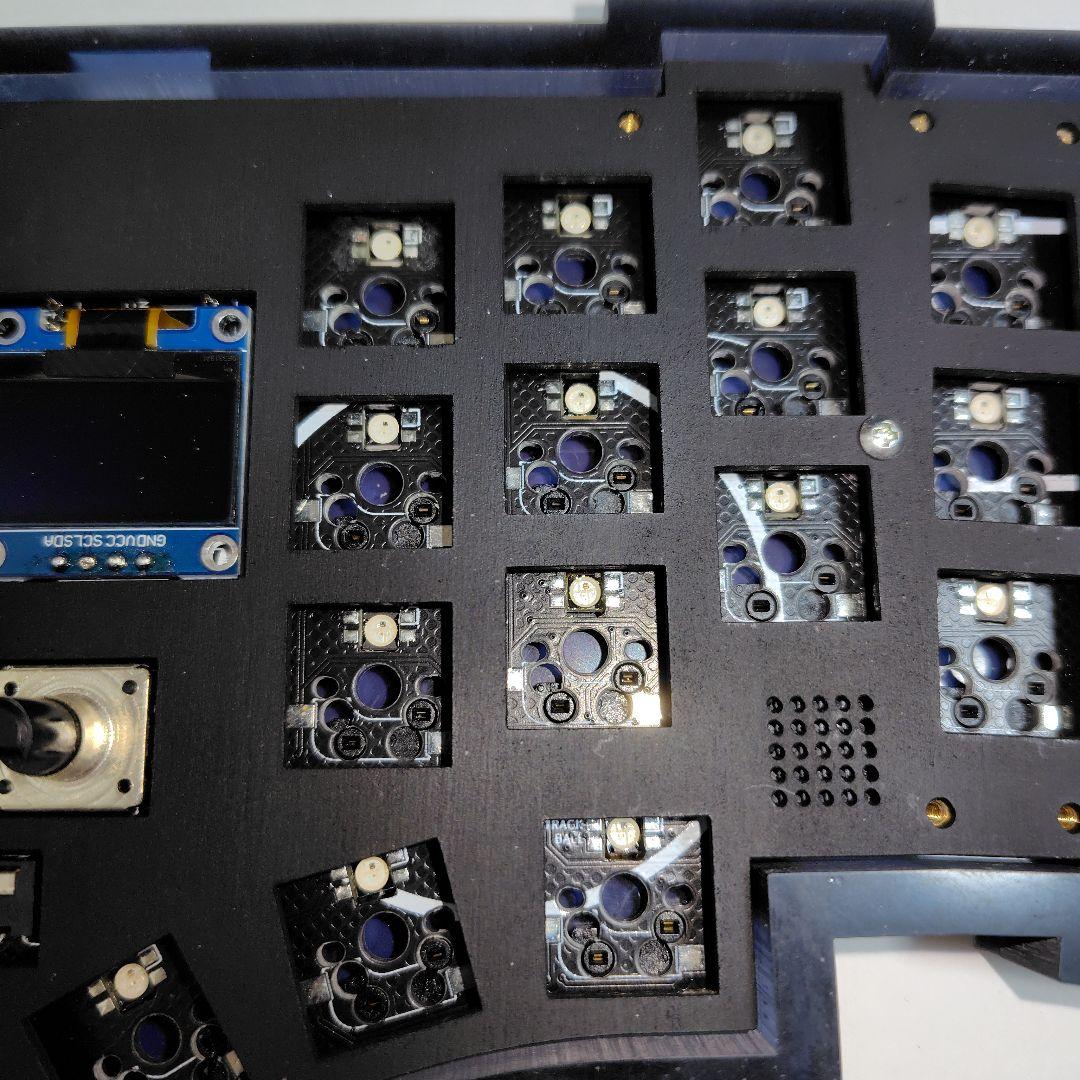 自作キーボード　KLOR