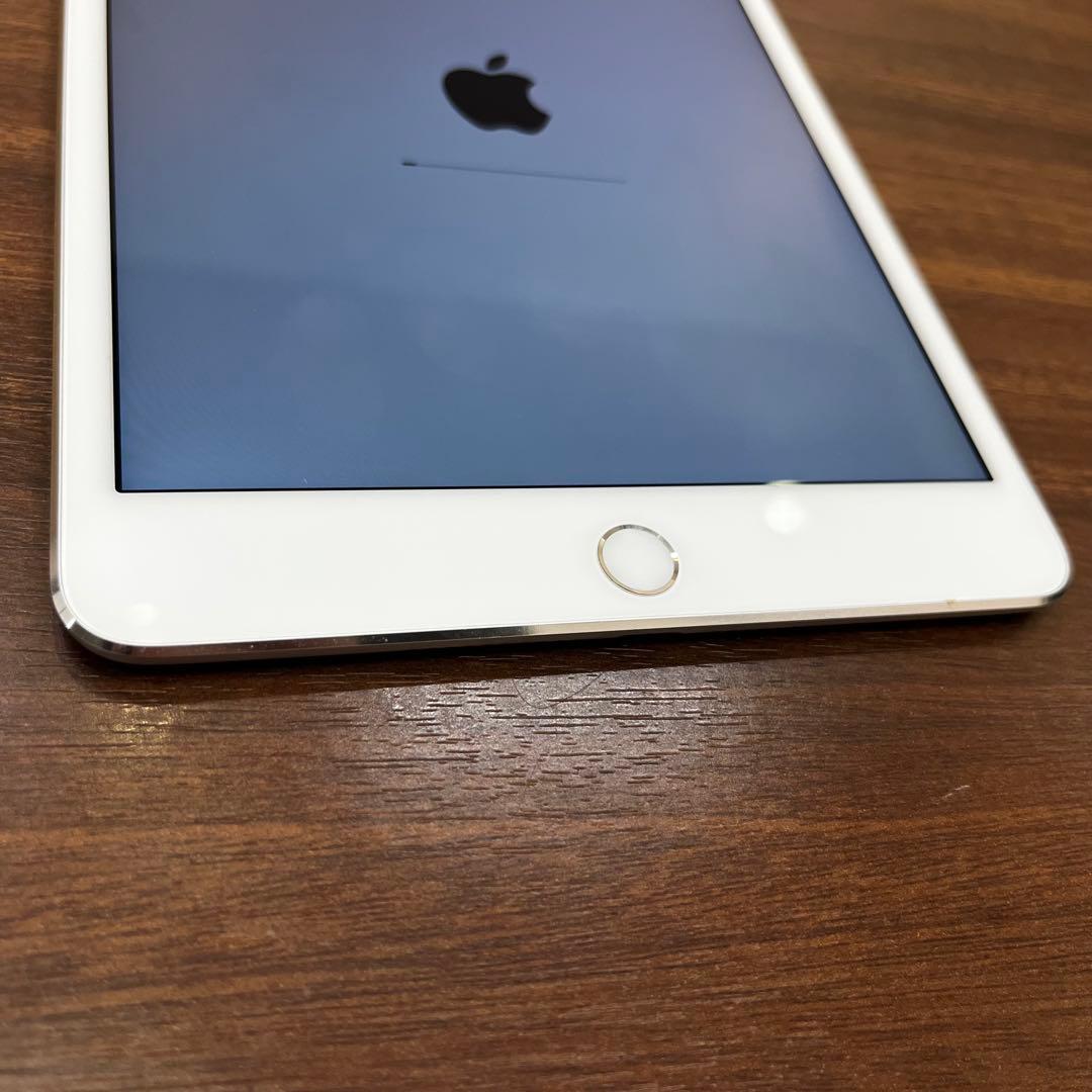 iPad mini4 16GBバッテリー最大容量100%ほぼ未使用 SIMフリー