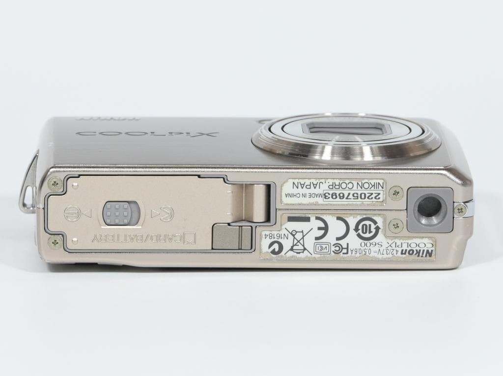 【美品】 ニコン　Nikon COOLPIX S600 ピンクゴールド