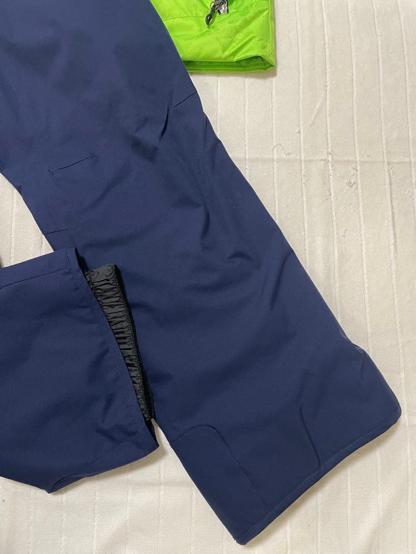 極美品phenix フード付きスキーウェアセットL 1回のみ！