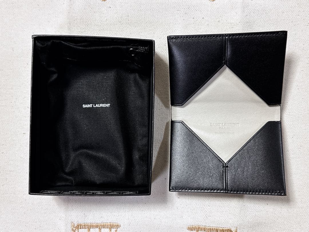 SAINT LAURENT 名刺入れ